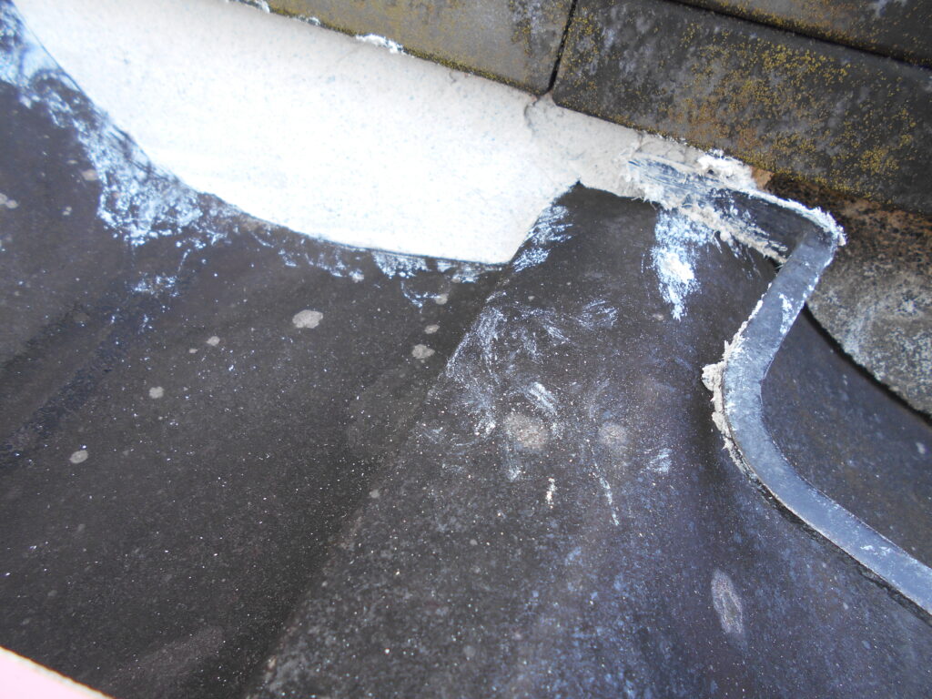 漆喰入れ中です