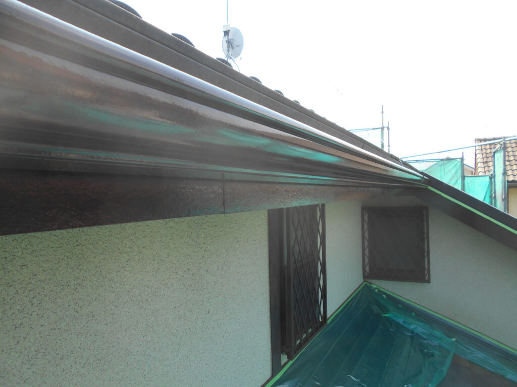 雨樋中塗り終了