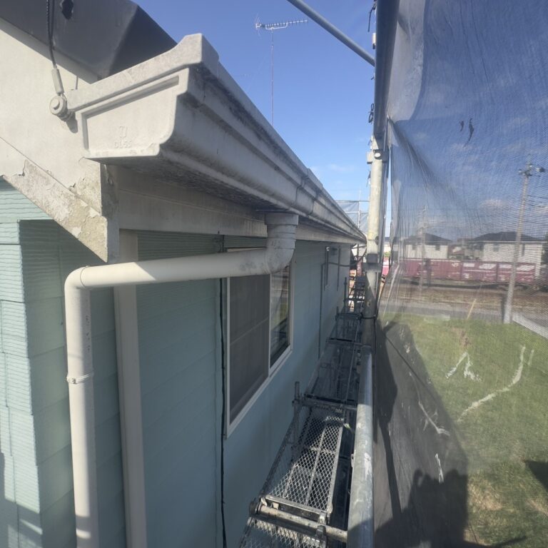 雨樋周りと外壁の劣化状況