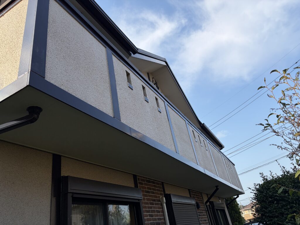 高根沢町幕板補修工事仕上げパテ・シーリング・塗装で完工
