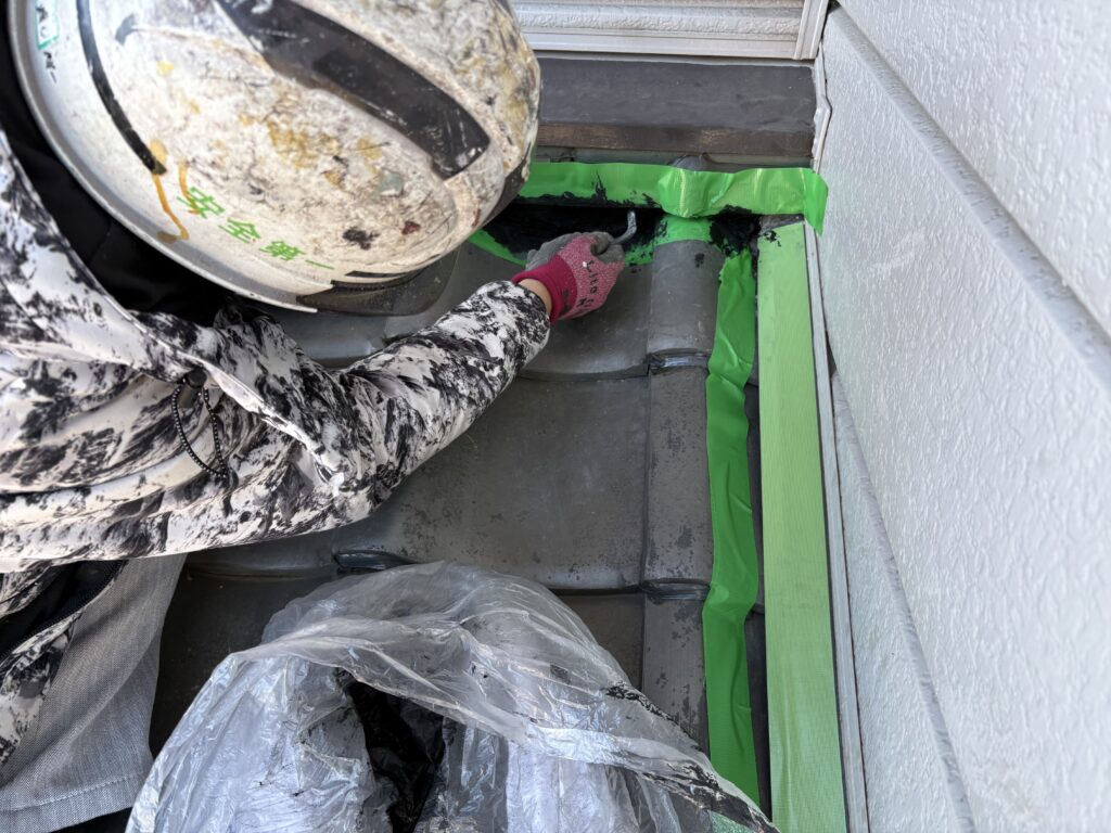 小山市で和瓦台面作り漆喰詰め　和瓦に漆喰を詰める理由