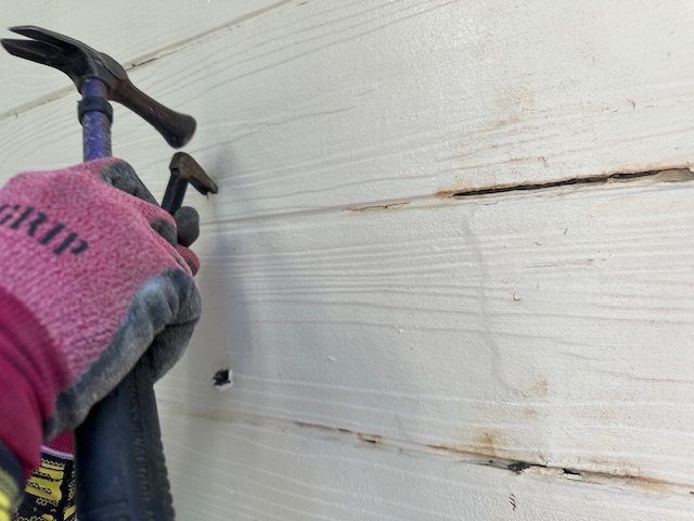 補修個所の解体中です