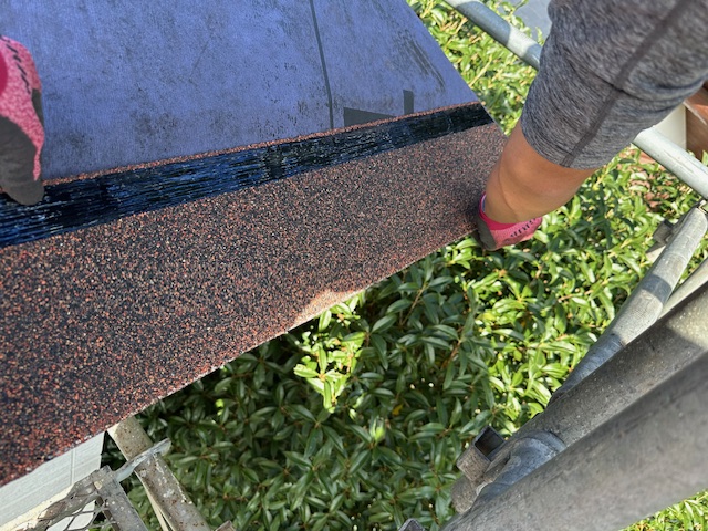 スターターの取り付け中です