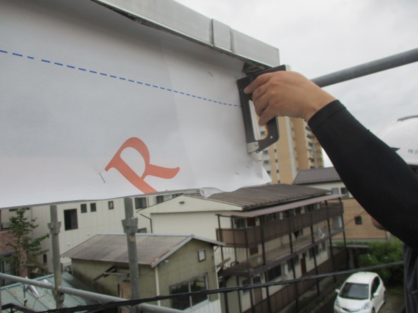 宇都宮市で透湿シートとサイディングの役物金具を取り付け