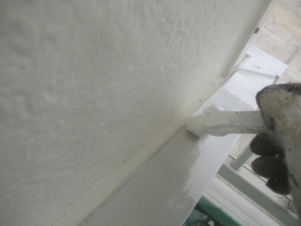 宇都宮市の2階造り住宅で下屋根の雨樋交換工事をしました。