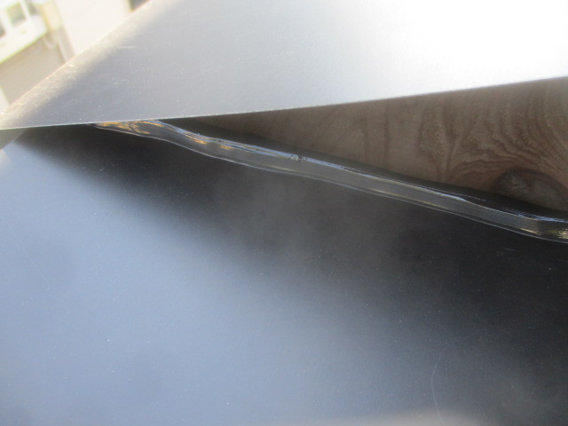 板金同士を繋ぎました