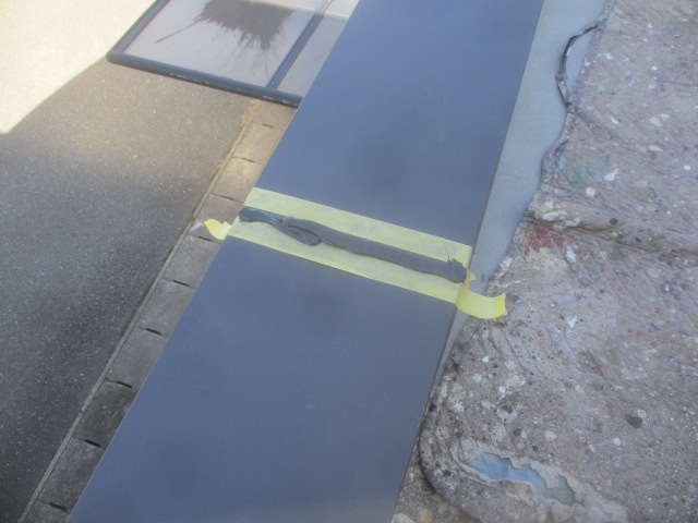 繋ぎのシーリング中です