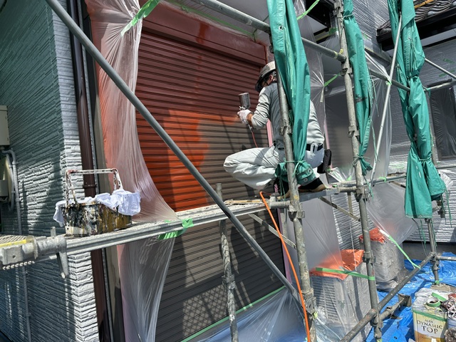 錆止め吹付中