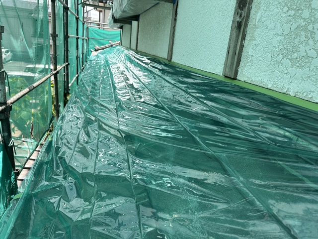 下屋根養生終了