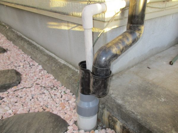 排水管とＰ管を繋ぎました