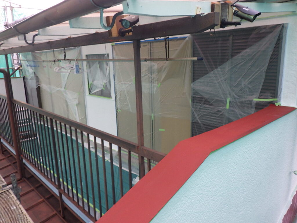 外壁の下塗り終了です