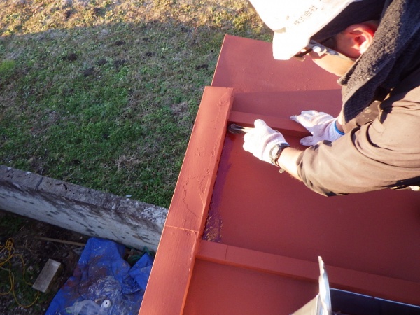 宇都宮市でスーパーシリコンルーフを使い屋根塗装をしました。