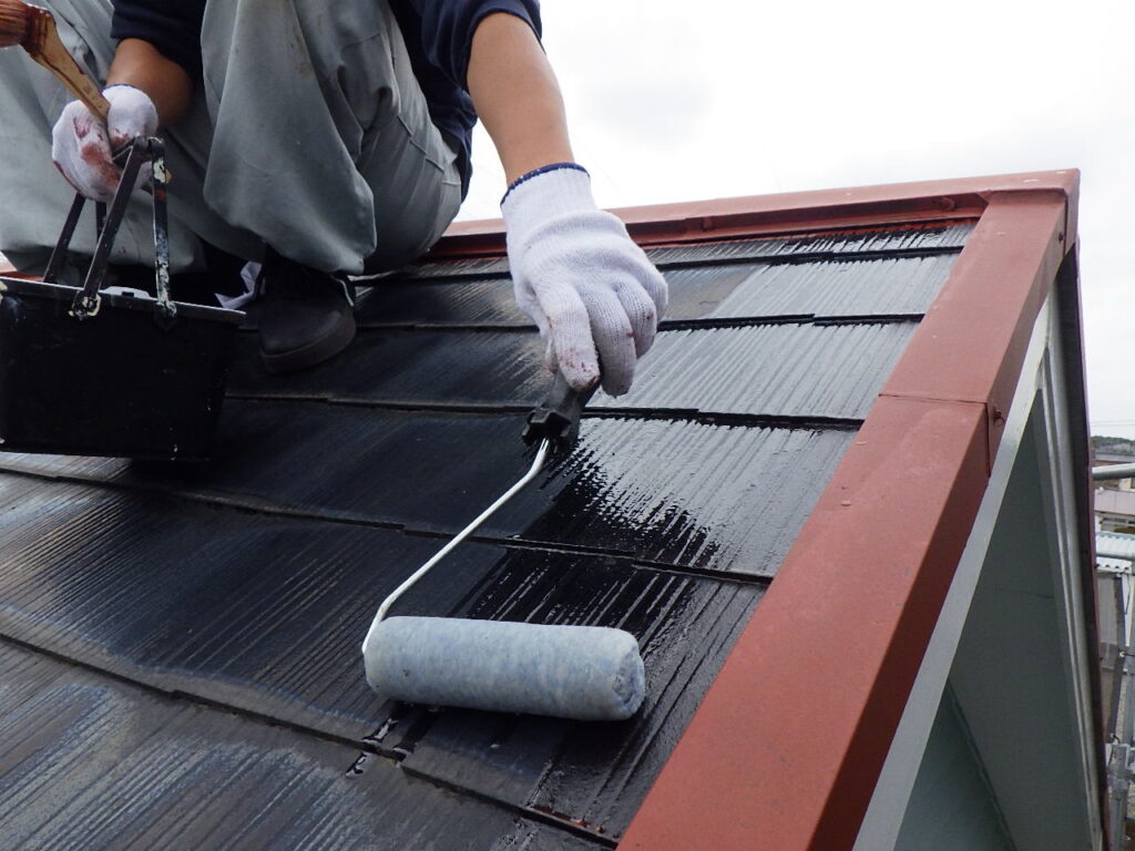 プライマーの塗布中です