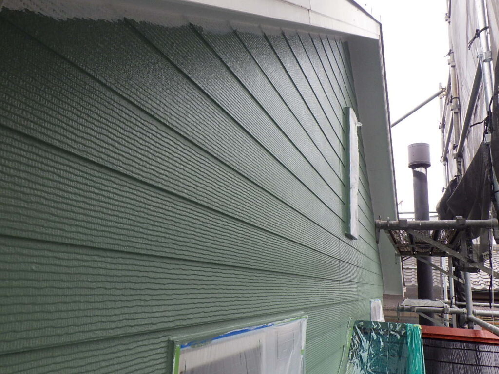 小山市でアレスダイナミックTOPを使い外壁上塗り塗装をしました