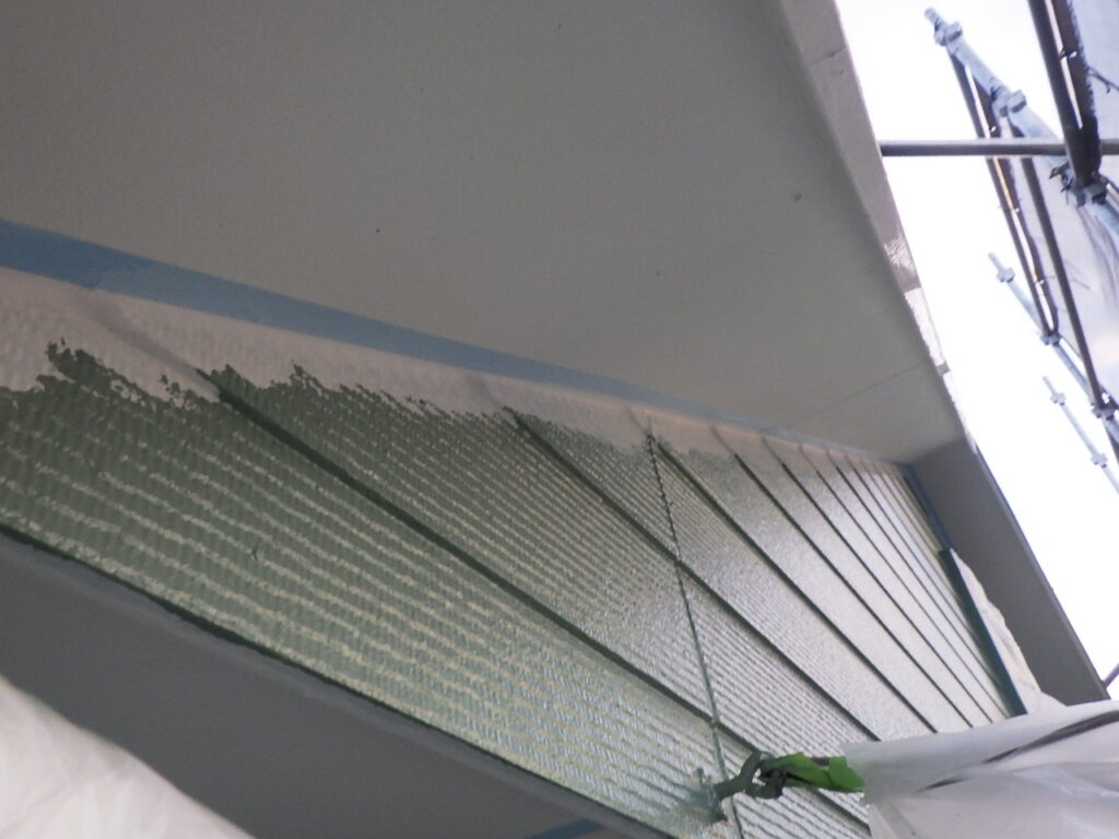 取り合い塗装の養生をしました