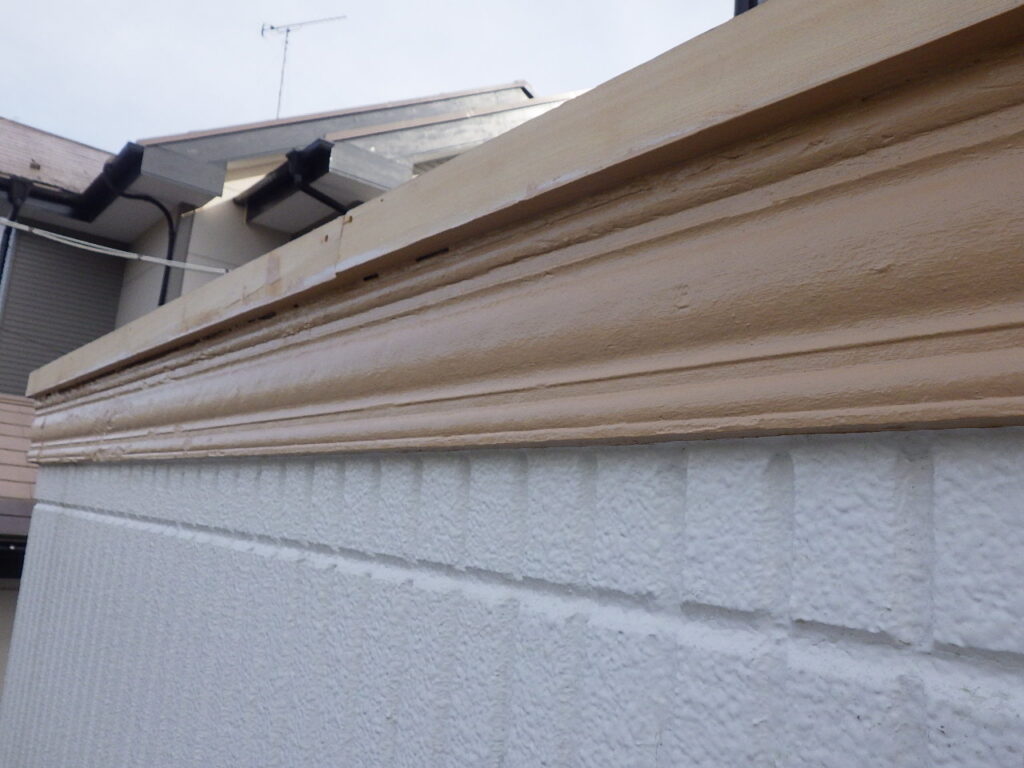 幕板の上塗り終了です