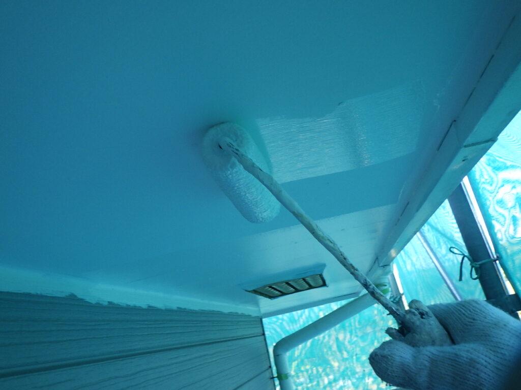 宇都宮市でダイナミックフィラーを使用し外壁下塗りしました。