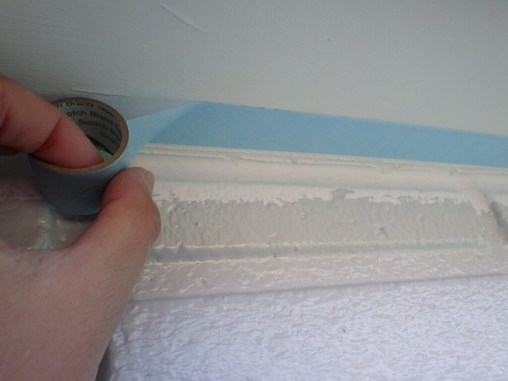 取り合い塗装用の養生をしました