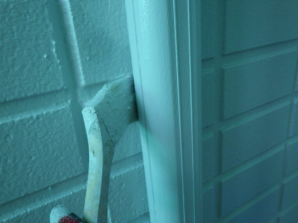 下段外壁上塗り中です