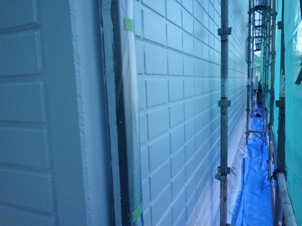 下段外壁上塗り終了です