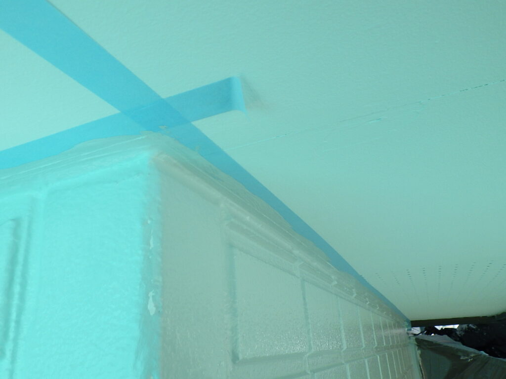 取り合い塗装中塗り終了です