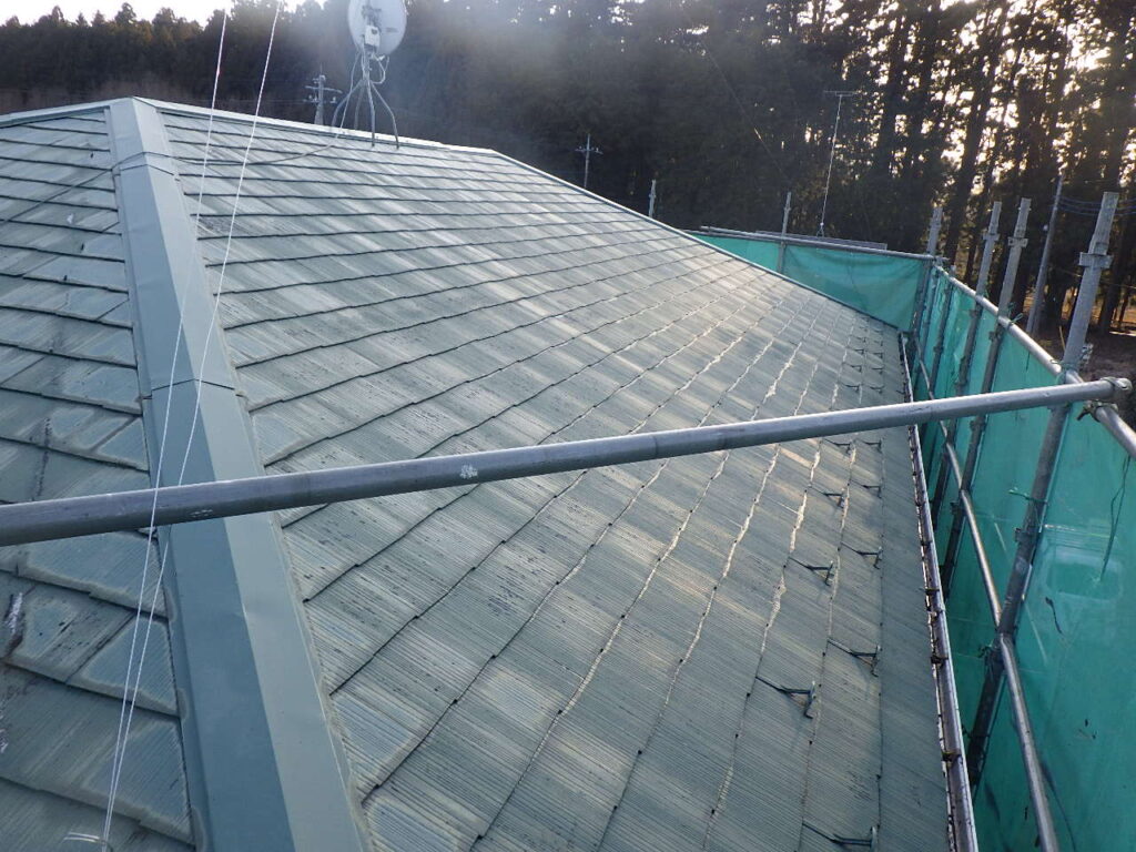 洗浄後の屋根の状態です