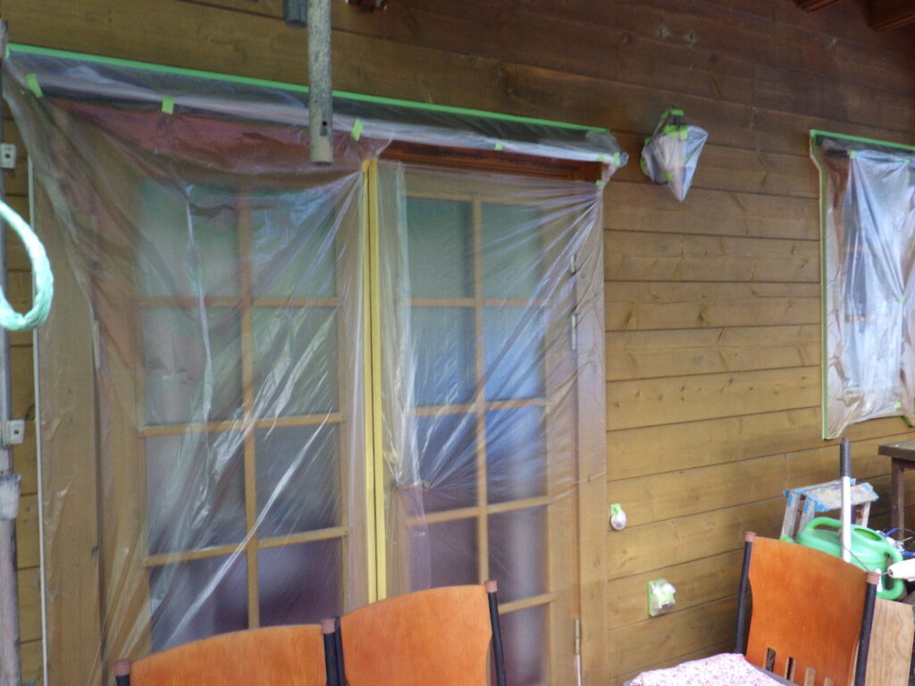 ドアの養生終了です