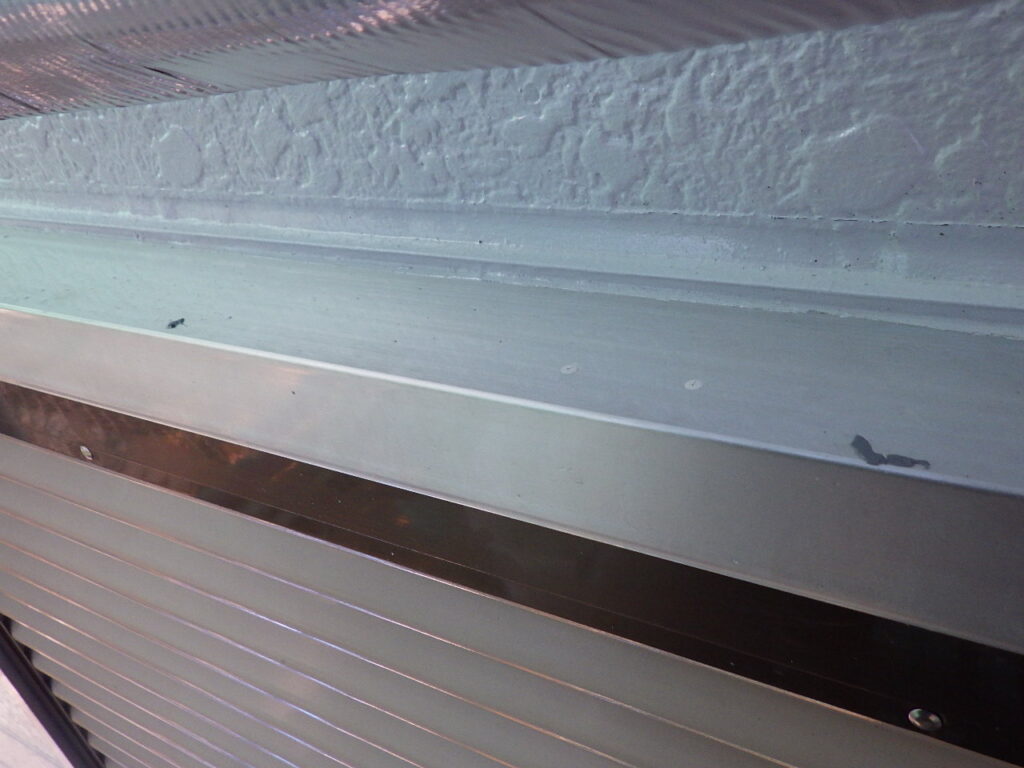 サッシ枠の清掃前