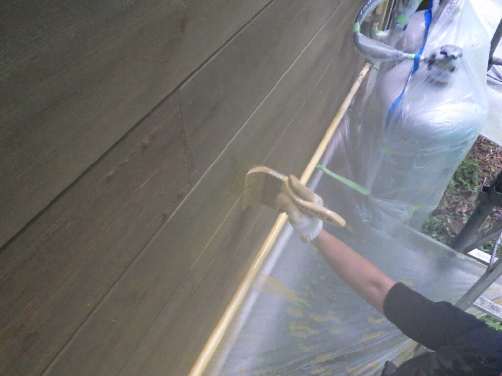 那須町でキシラデコールを使いログウッドを塗装しました