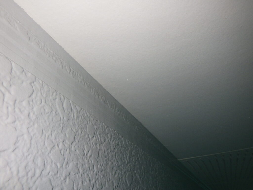 日光市でスレート屋根窯業系外壁塗装完工　タッチアップ補修の重要性