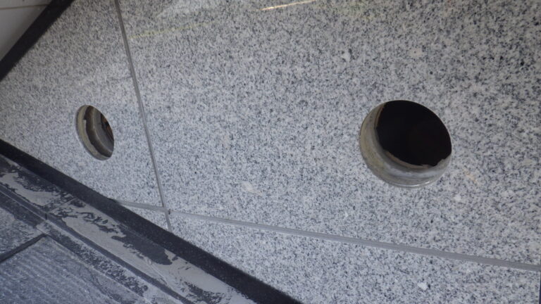 下穴開け終了です