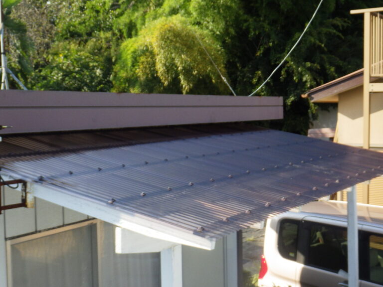 テラス屋根の波板交換が終了しました