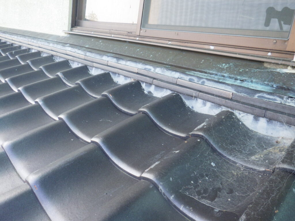 宇都宮市で水シャットを使い漆喰詰め増し工事をしました