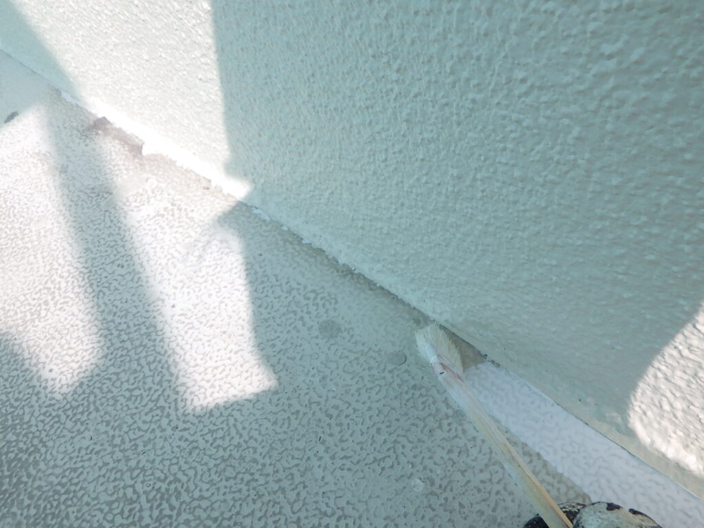 宇都宮市で屋根の上塗り塗装が完了しました。