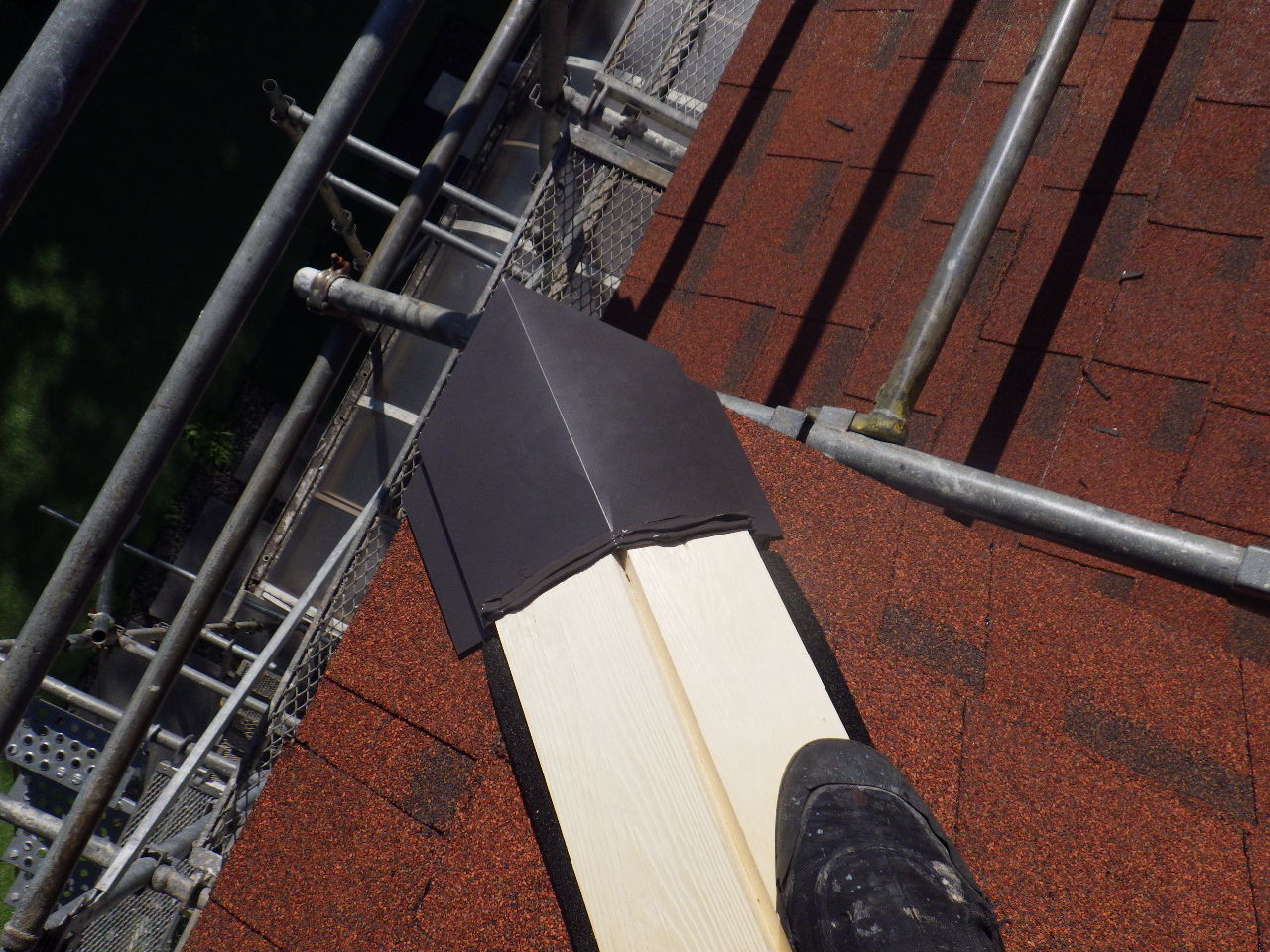 剣先の取り付け中です