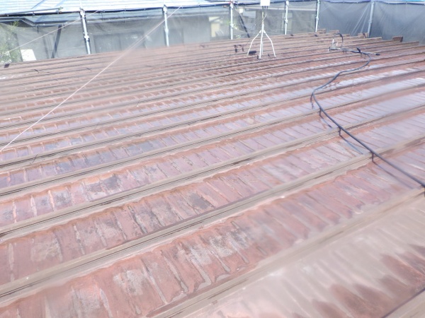板金屋根の高圧洗浄終了です