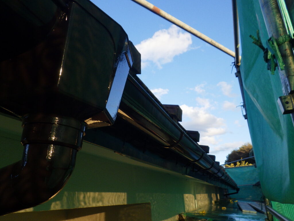 外壁付帯物の塗装終了です