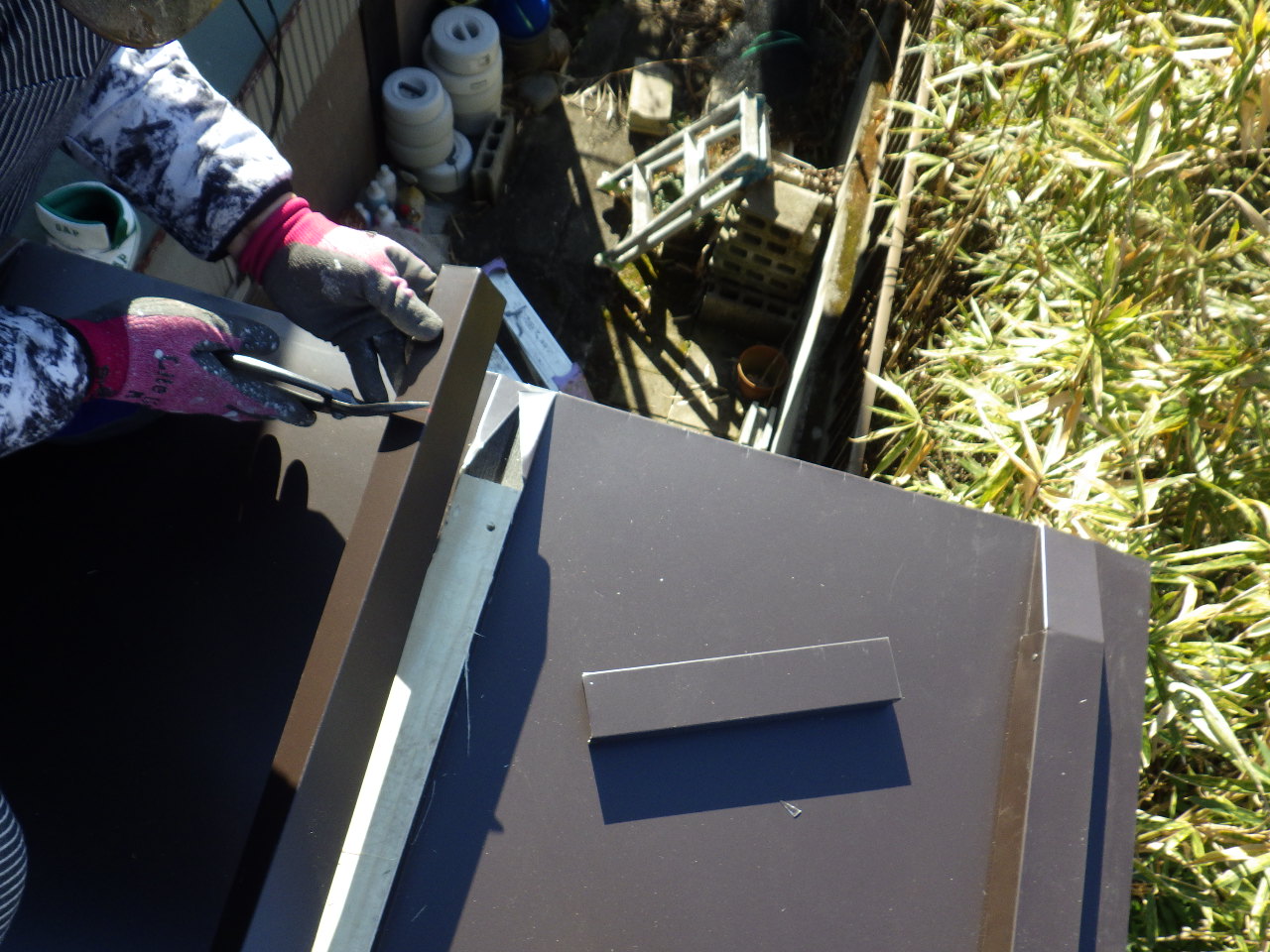 カッパの加工中です