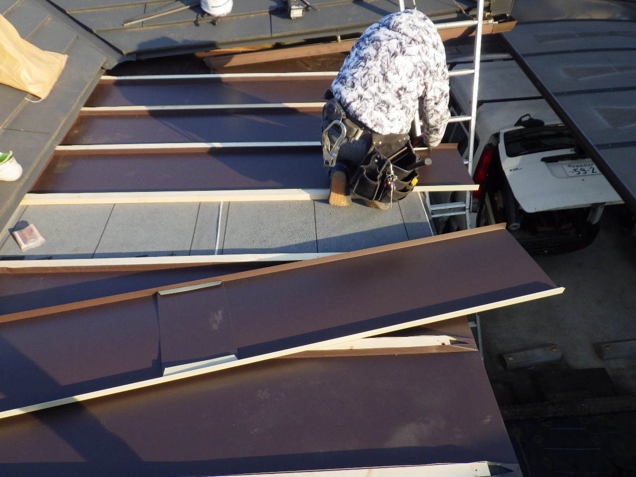 どぶ板の取り付け中です