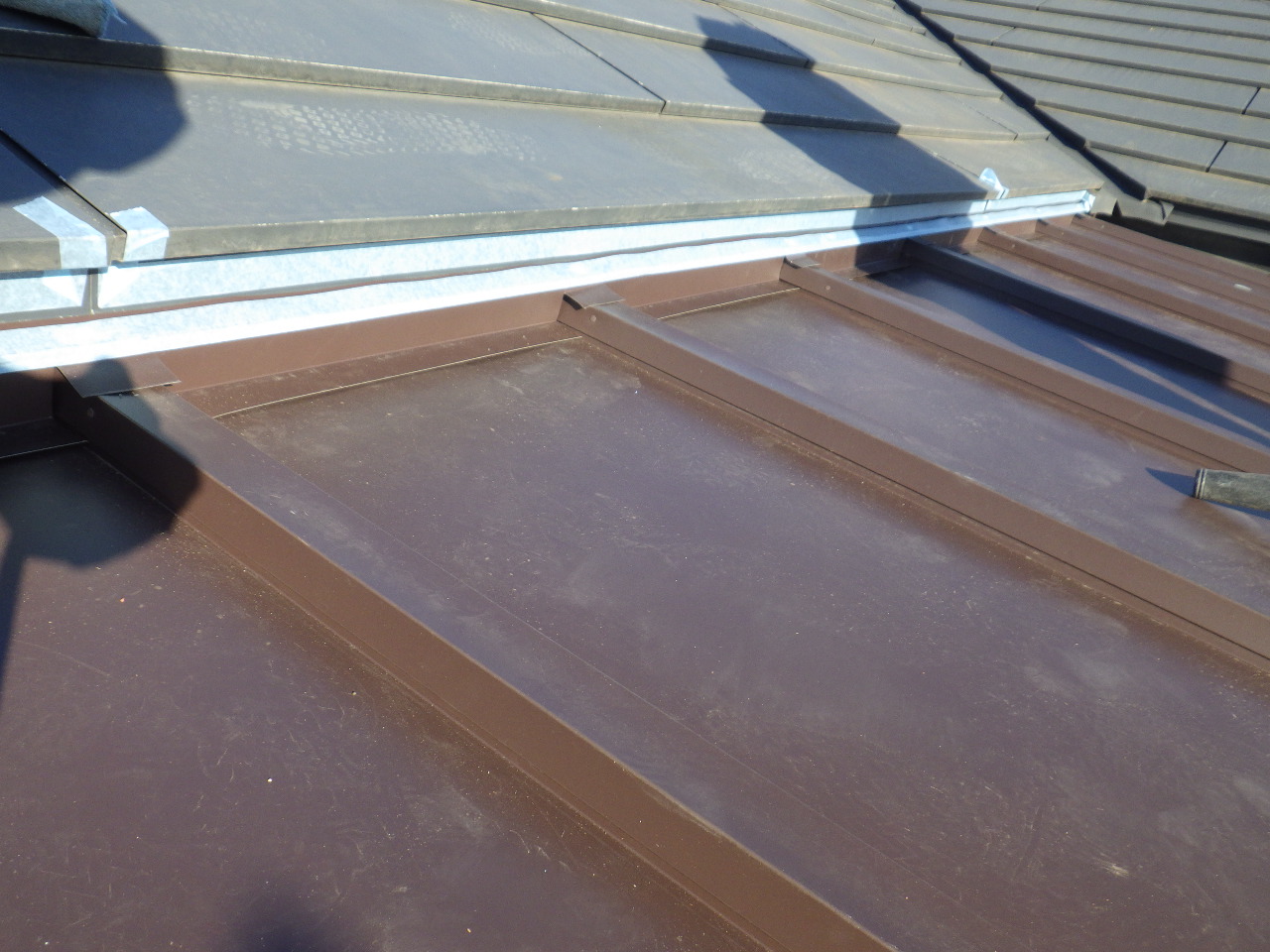 シーリング用の養生をしました