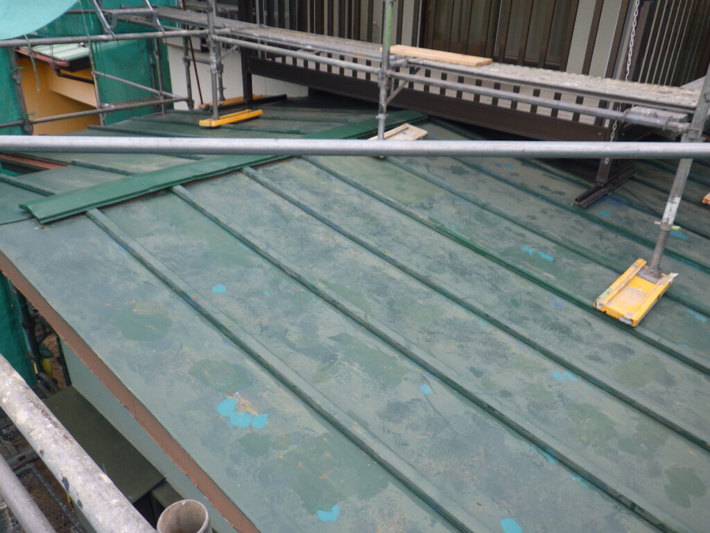 施工前の下屋根