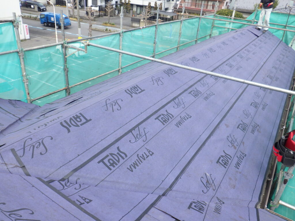 ルーフィングの貼り付け終了