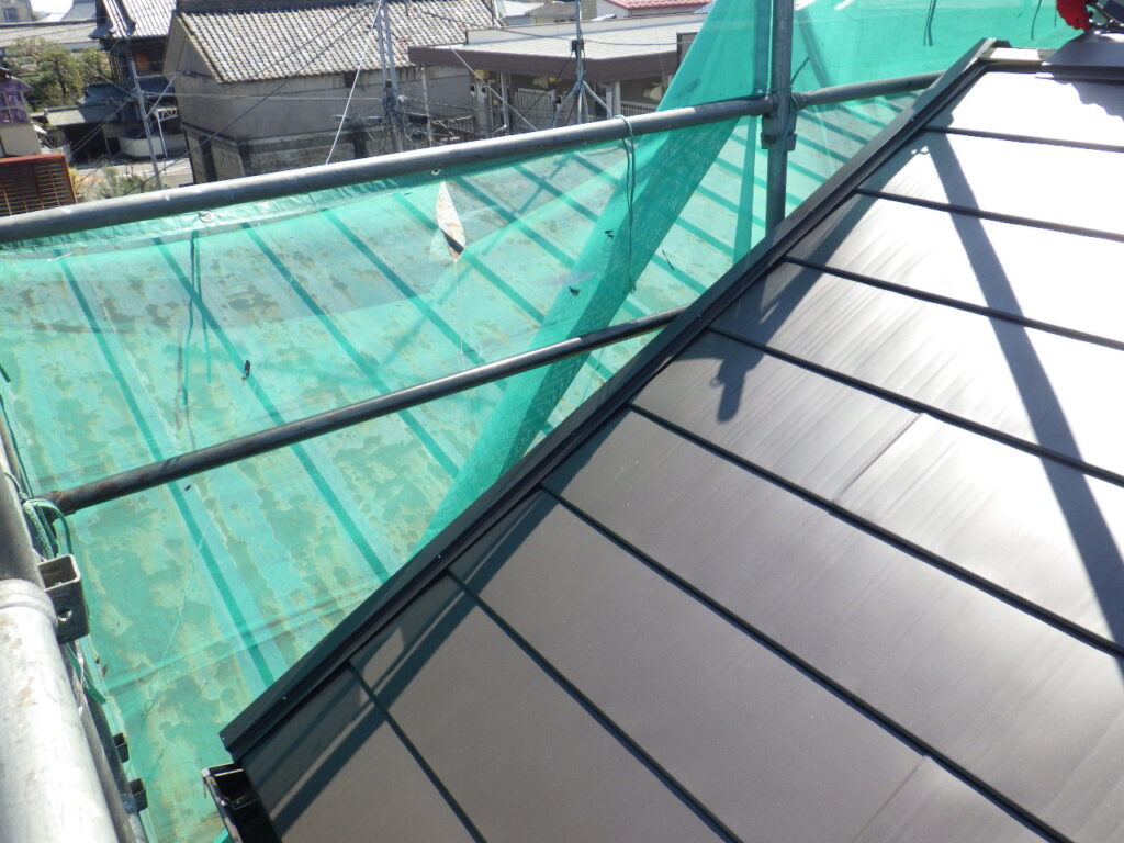 ケラバ板金の取り付け終了