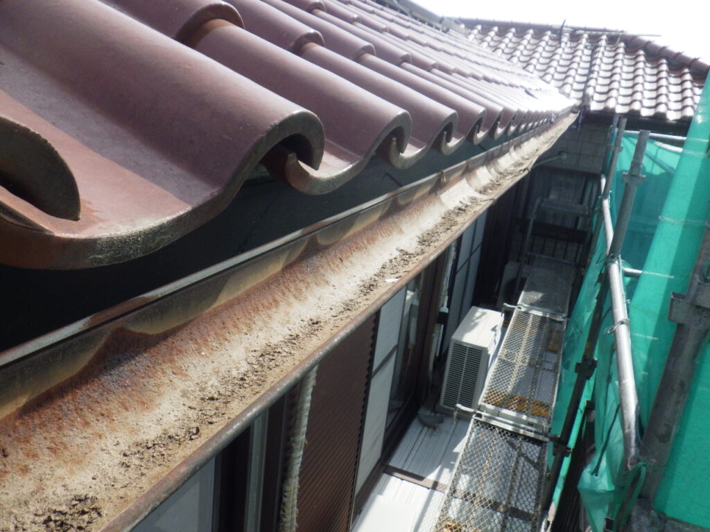 施工前の雨樋の状態