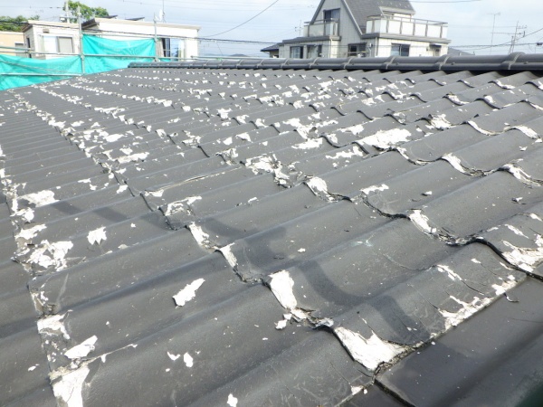宇都宮市で波型スレートカバー屋根の葺き替え工事が着工しました