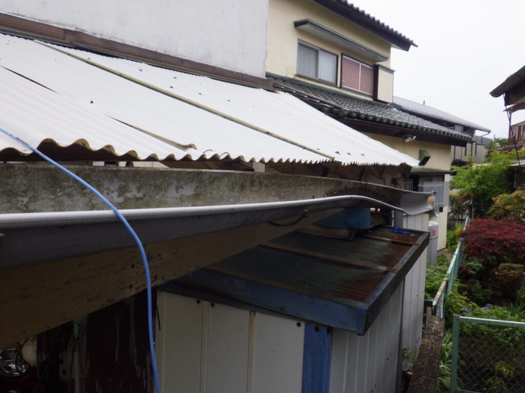 施工前の雨樋の状態