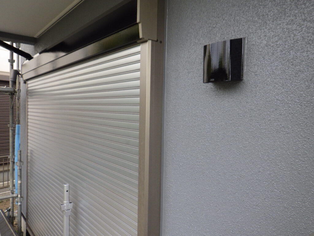 シャッター上塗り終了