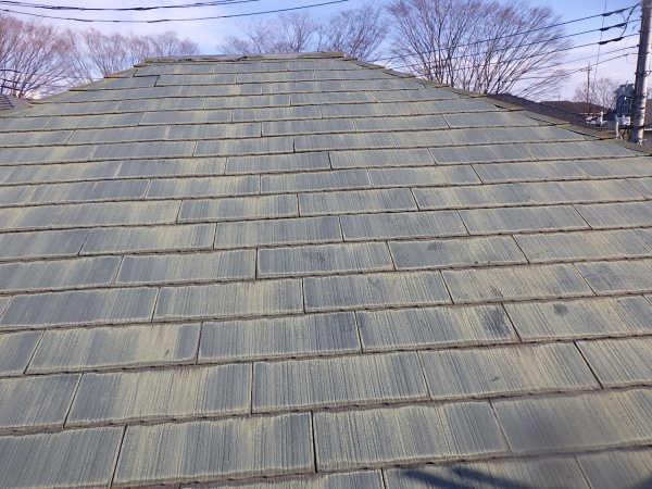 宇都宮市で２階造りスレート屋根の塗装工事が着工しました。