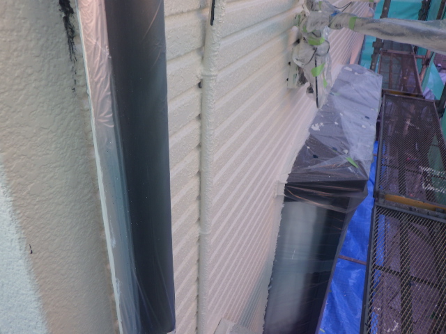 中、下段の中塗り終了です