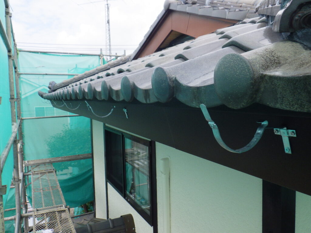 施工前の雨樋